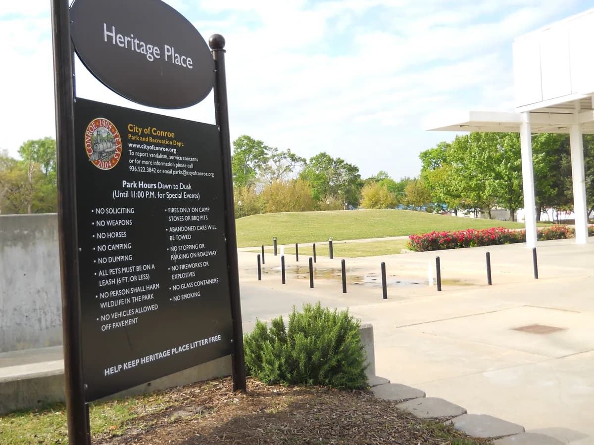 Entrance to Heritage Place Park, Conroe