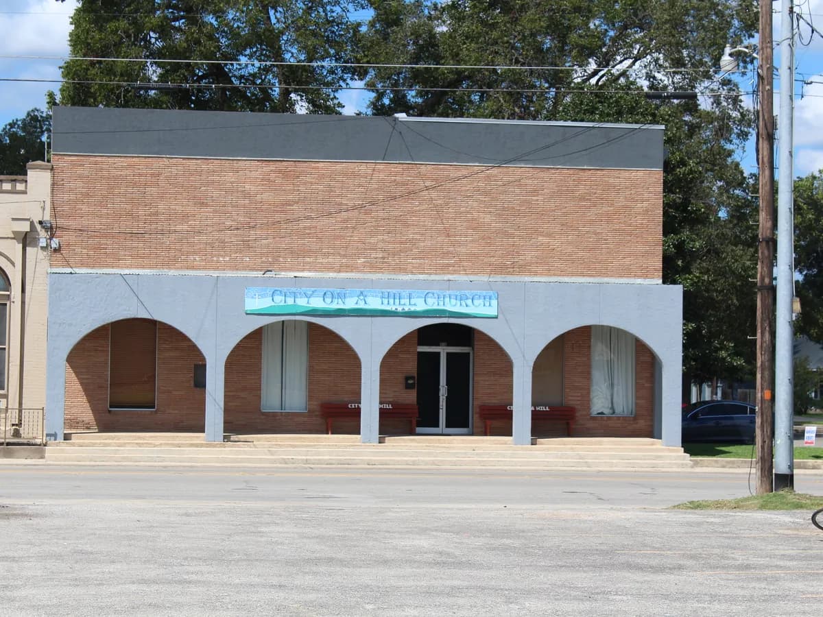 Old Schertz State Bank Building (1913), now City on a Hill Church